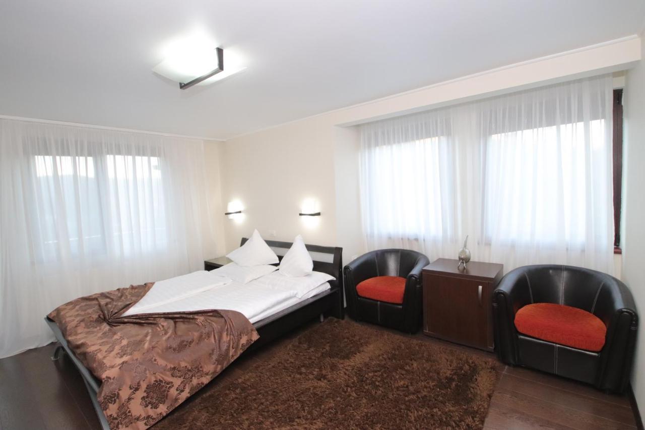 Hotel Complex Cochet Buşteni Exterior foto