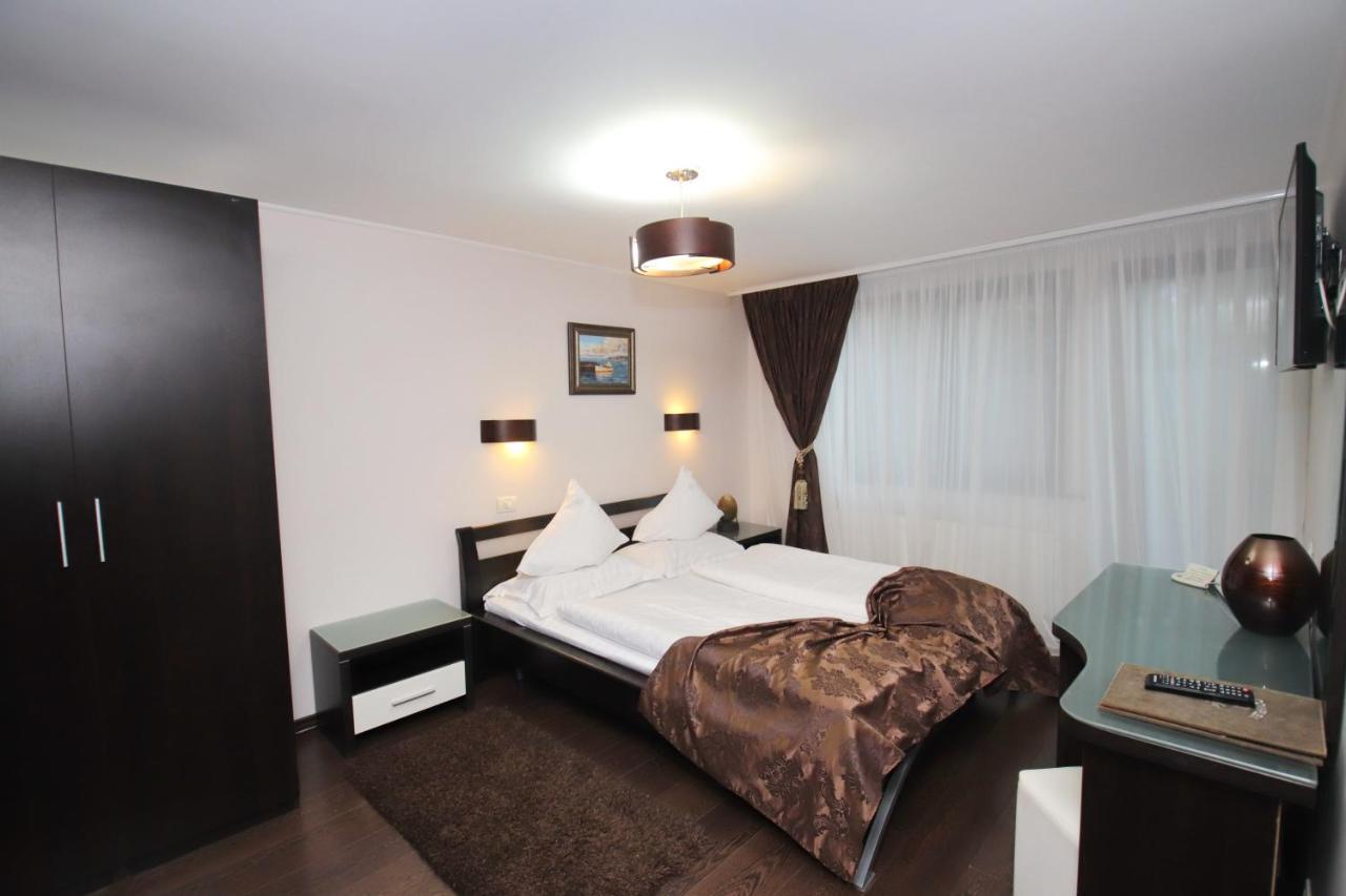 Hotel Complex Cochet Buşteni Exterior foto