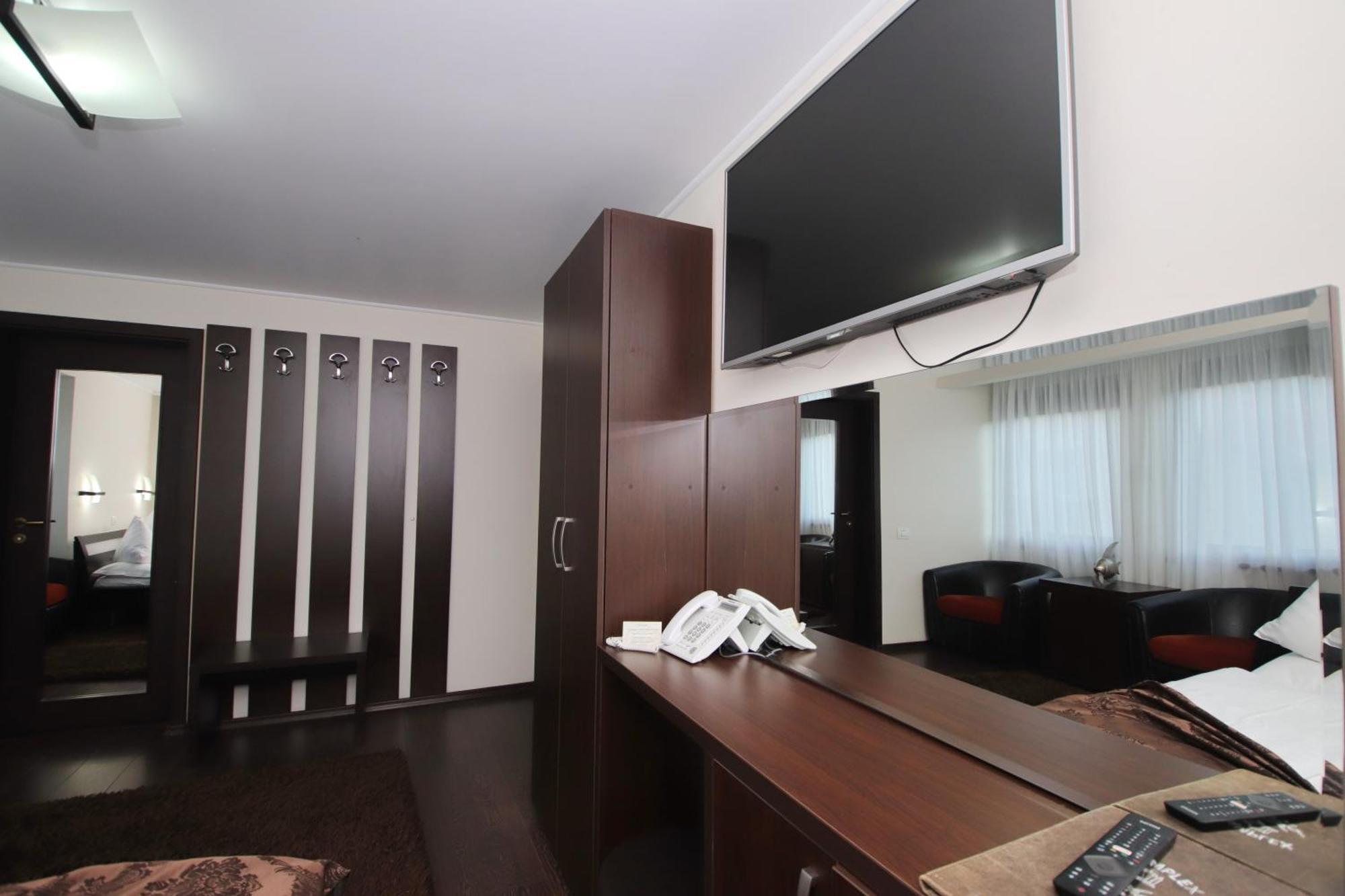Hotel Complex Cochet Buşteni Exterior foto