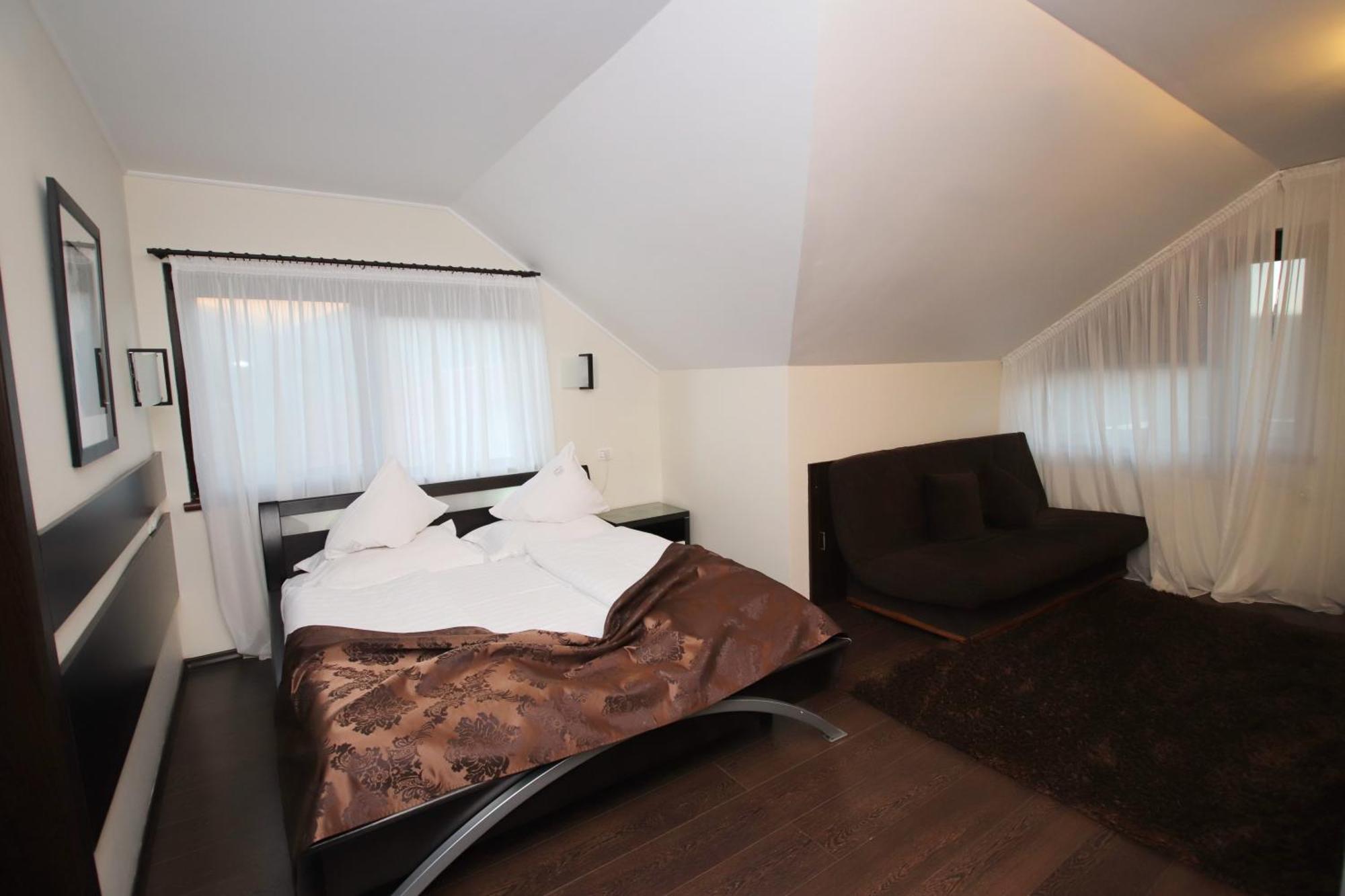 Hotel Complex Cochet Buşteni Exterior foto