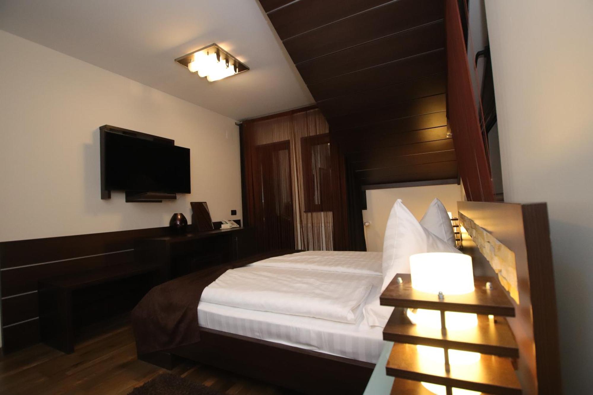 Hotel Complex Cochet Buşteni Exterior foto
