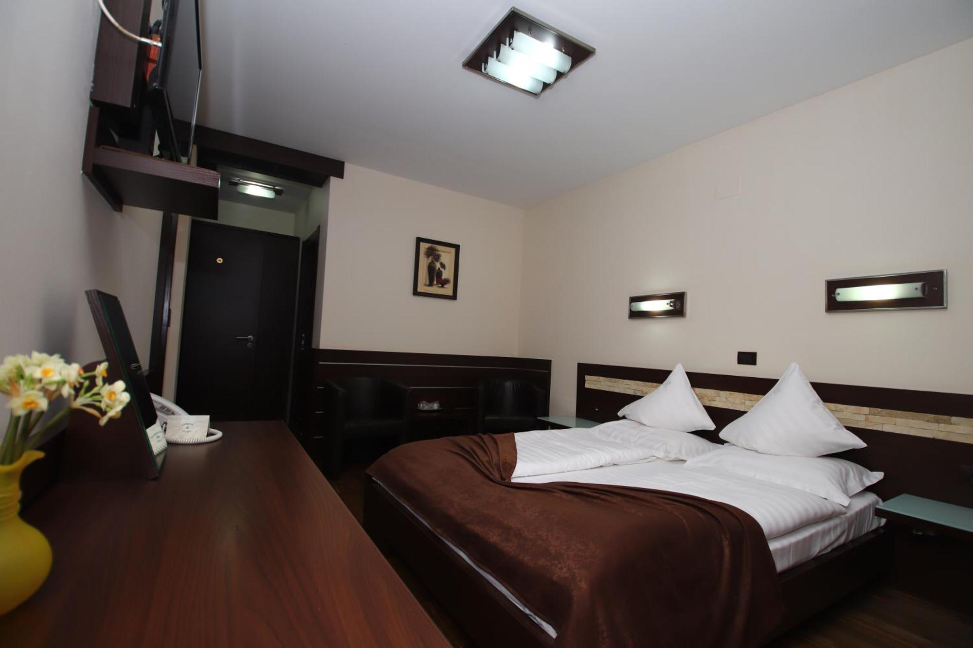 Hotel Complex Cochet Buşteni Exterior foto