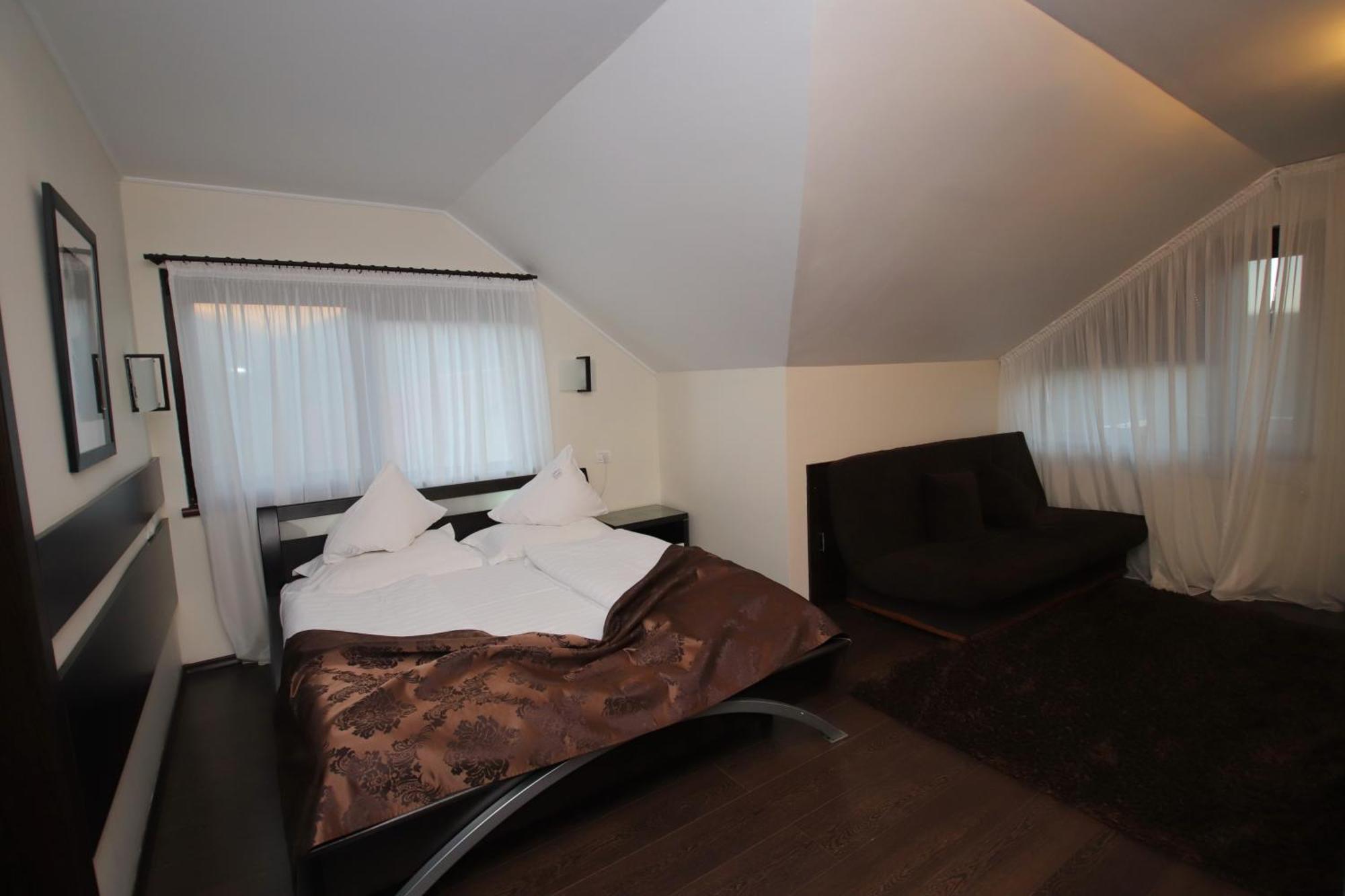 Hotel Complex Cochet Buşteni Exterior foto