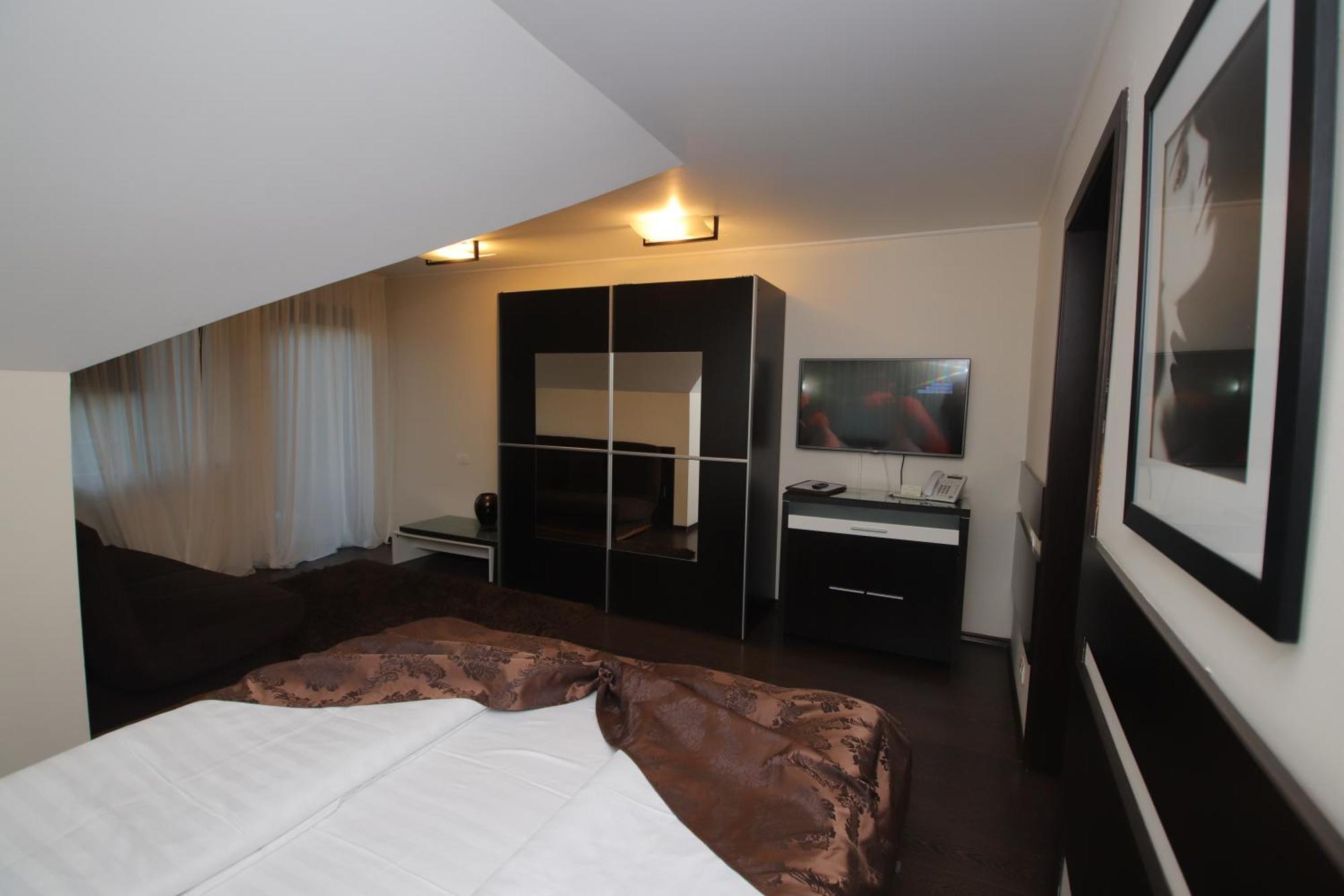 Hotel Complex Cochet Buşteni Exterior foto