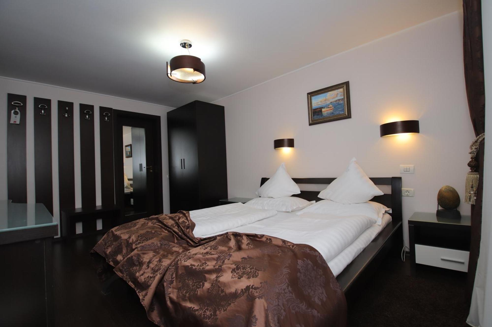 Hotel Complex Cochet Buşteni Exterior foto